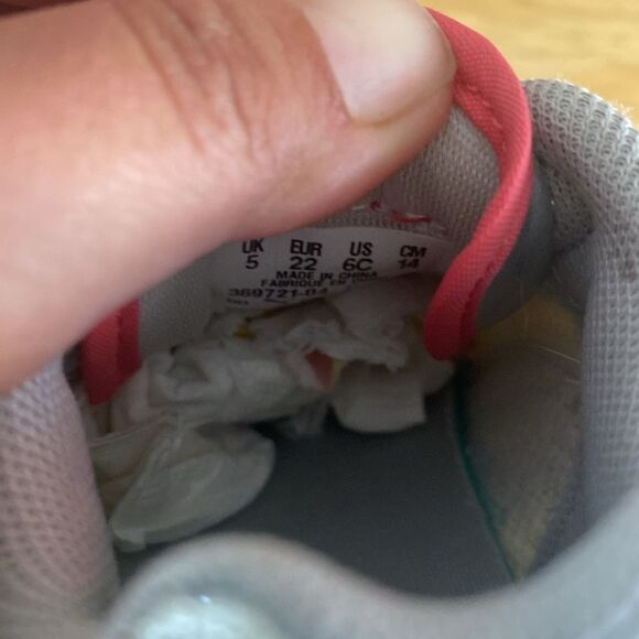 PUMA Girls' Vista Glitz Hook and Loop Sneaker, Silver-Calypso Coral White - Picture 4 of 7